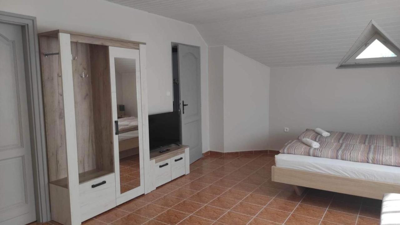 Silence Apartmanhaz Залакарос Екстериор снимка