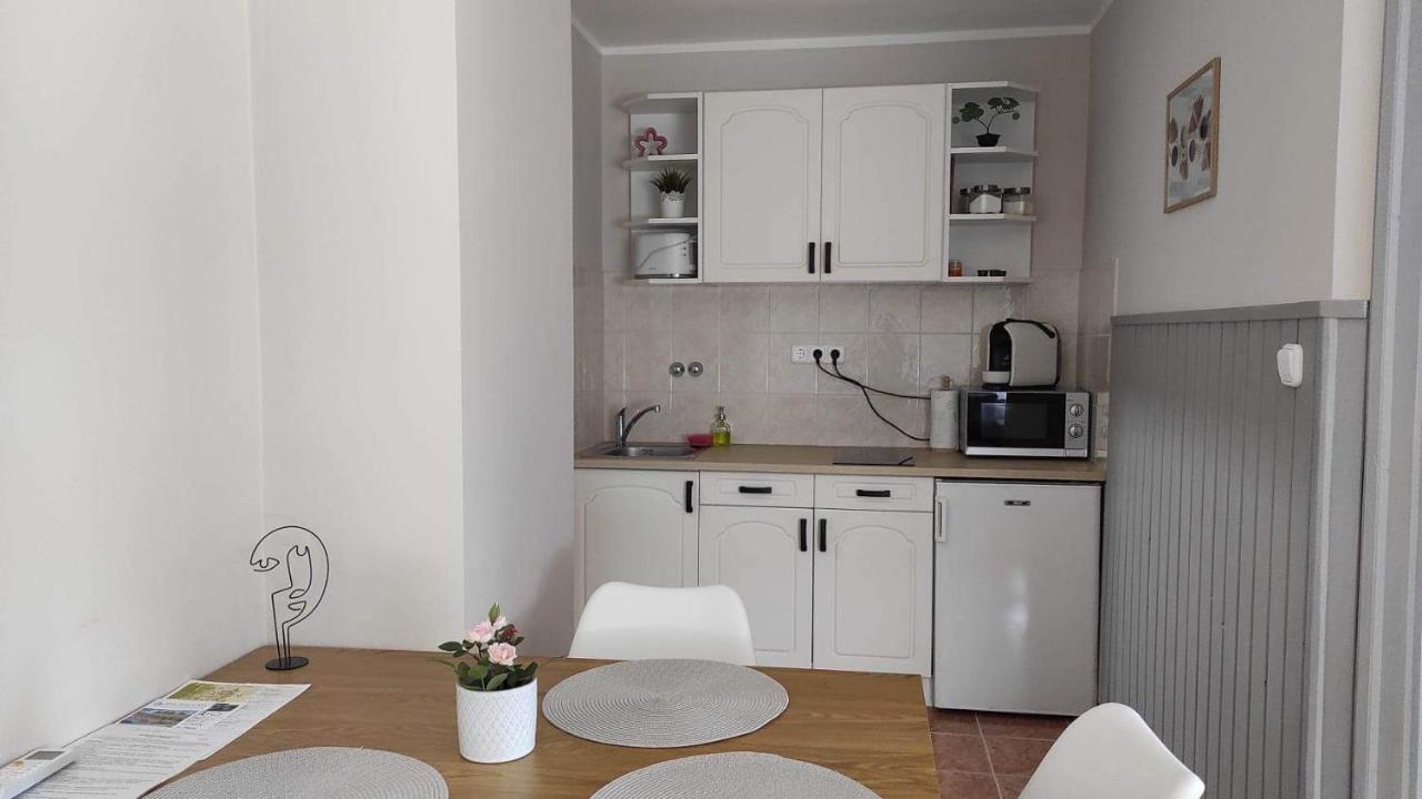 Silence Apartmanhaz Залакарос Екстериор снимка