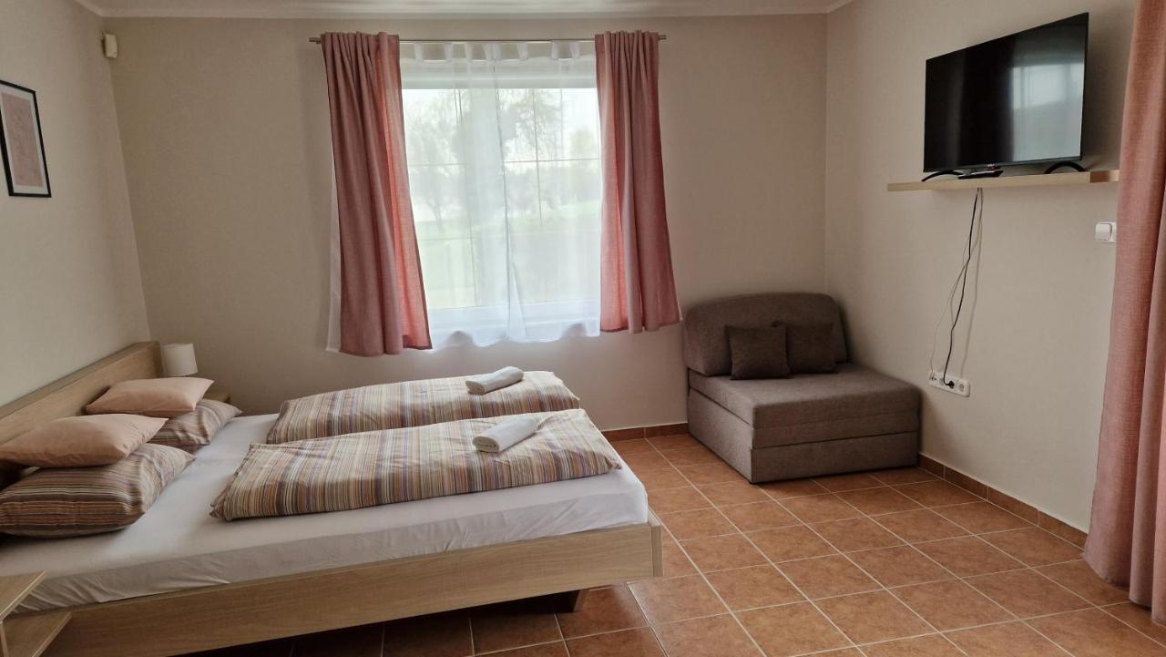 Silence Apartmanhaz Залакарос Екстериор снимка