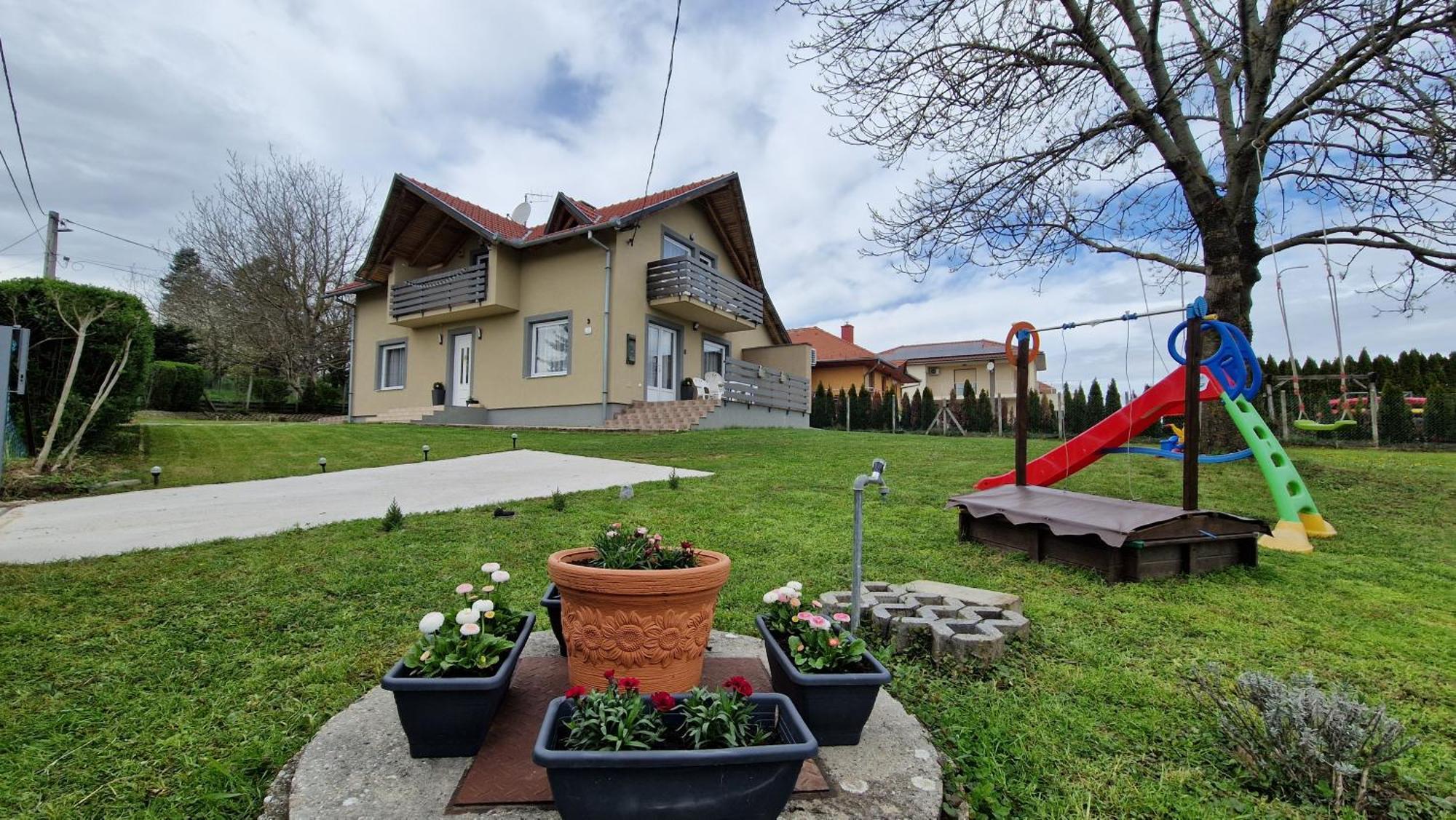 Silence Apartmanhaz Залакарос Екстериор снимка