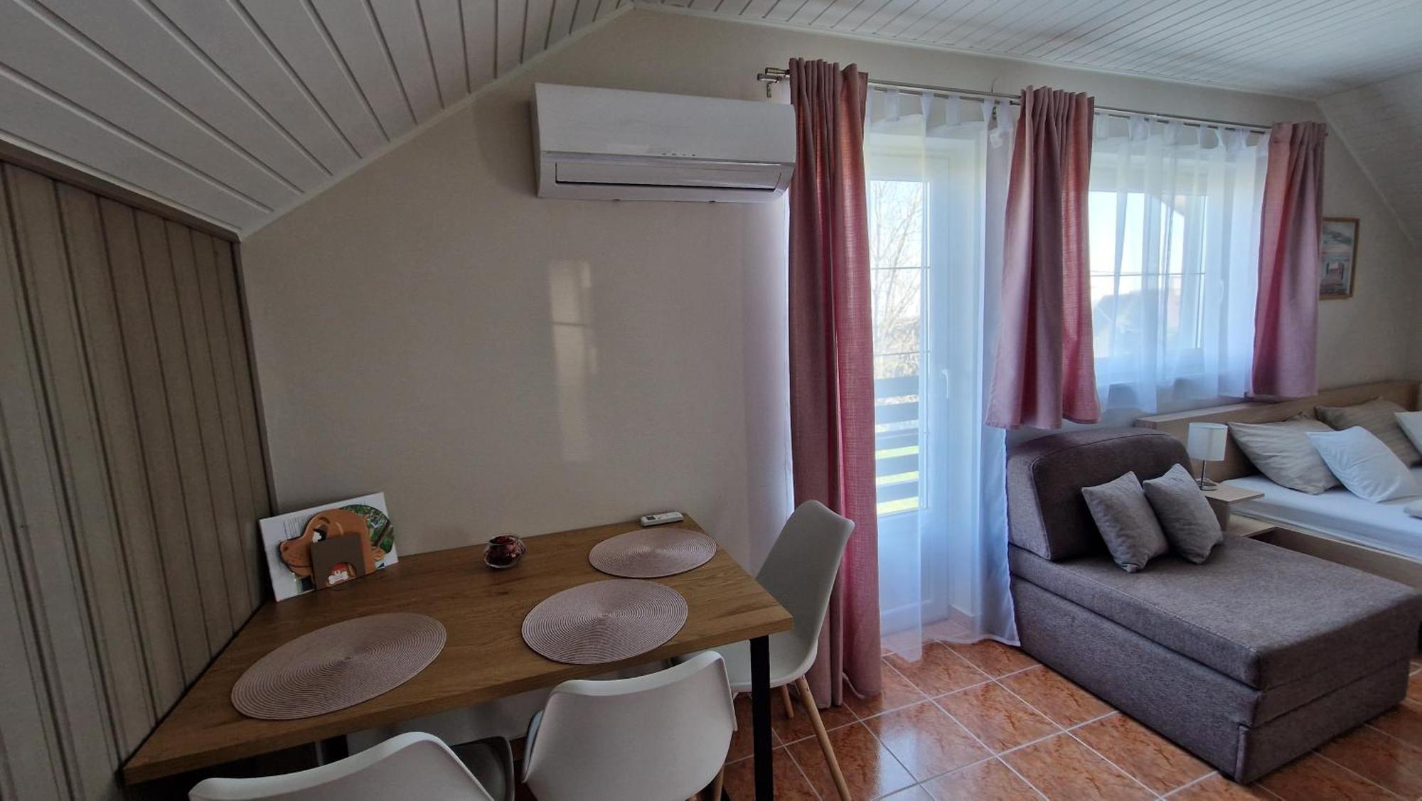 Silence Apartmanhaz Залакарос Екстериор снимка
