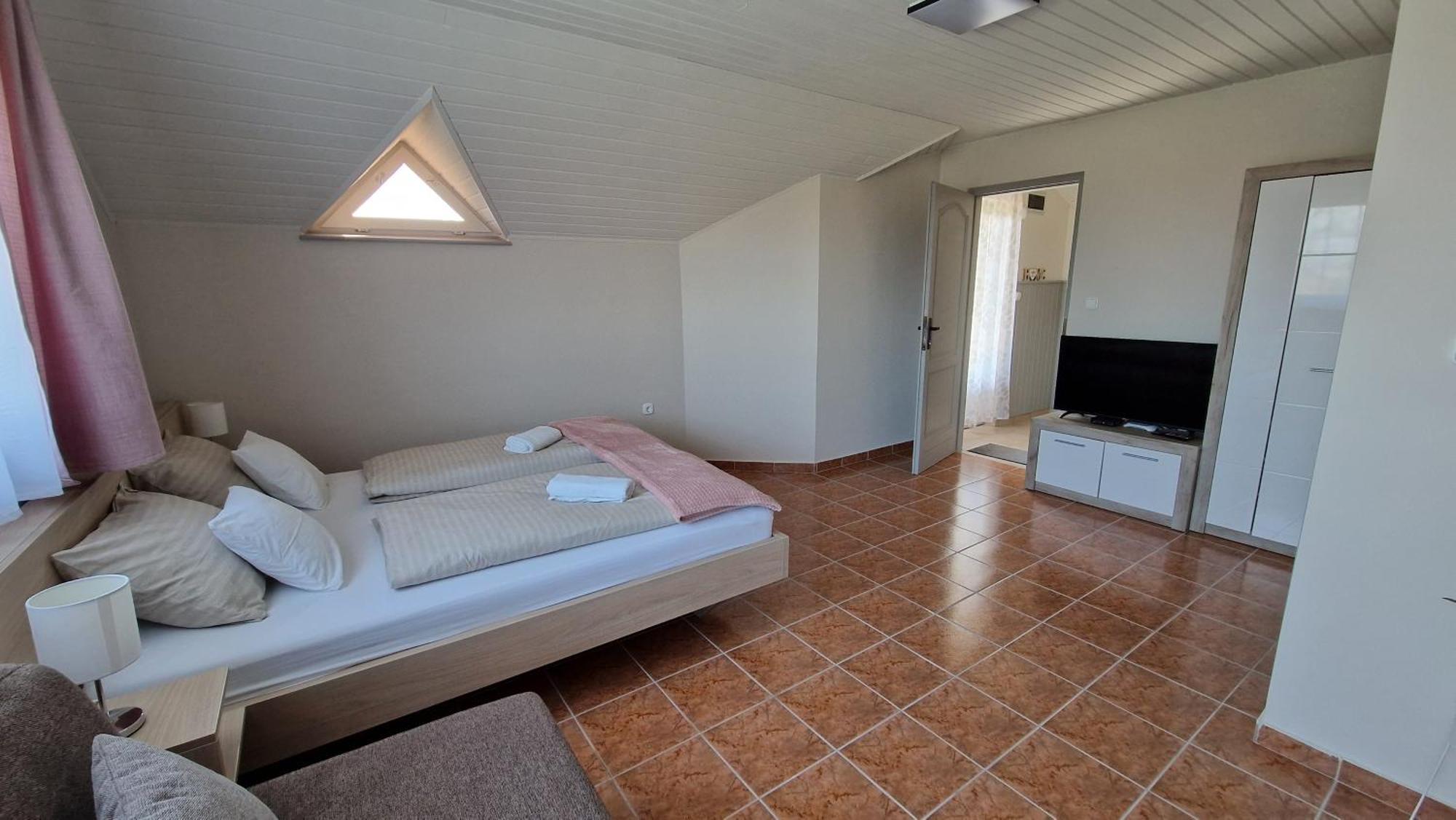 Silence Apartmanhaz Залакарос Екстериор снимка